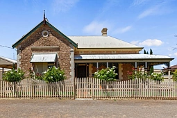 24A Julia Terrace, Kadina
