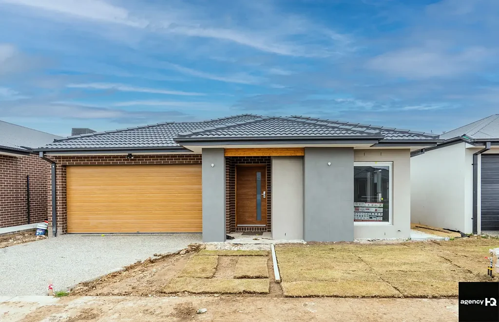 Brand New Luxurious Family Home in Winter Valley