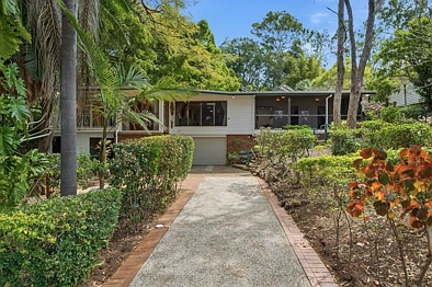 Indooroopilly 4Kwarto Strategic Land Banking | Subdivision Rarity