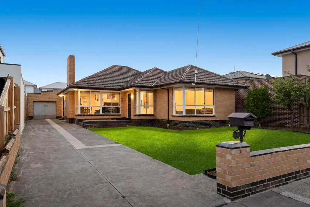 Murrumbeena 6部屋 Classic Outside Meets Modern Luxury Inside