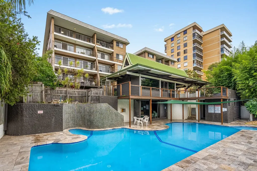 POOL - AIR CONDITIONING - LOCATION!!!