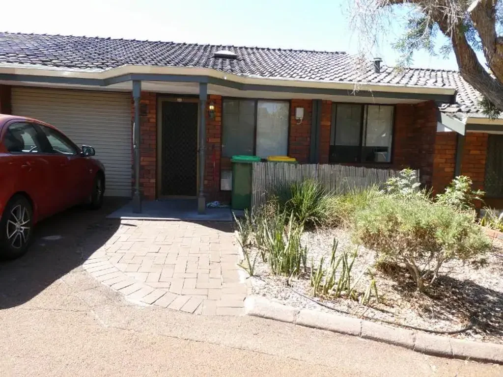 2  BEDROOMS - GREAT LOCATION