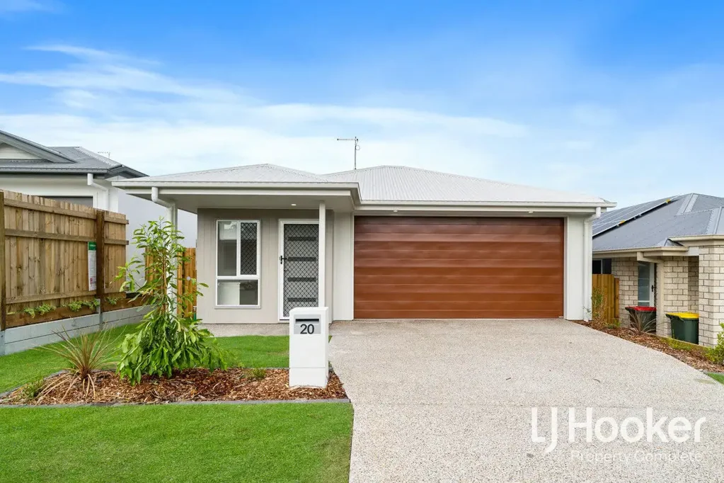 FULLY AIR CONDITIONED - SOLAR PANELS - PARTIALLY FURNISHED!