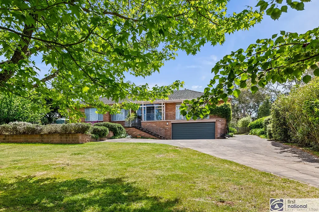 7 Links Road, Yass, NSW 2582