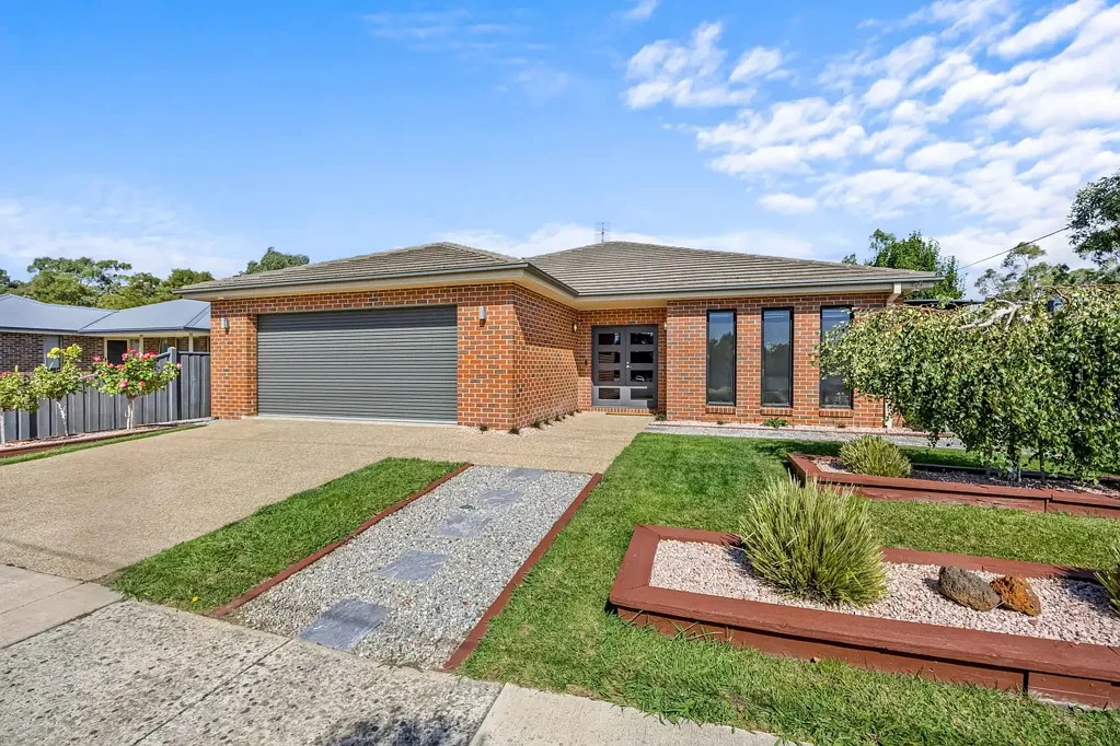 30 Olympic Avenue, Mount Clear, VIC 3350