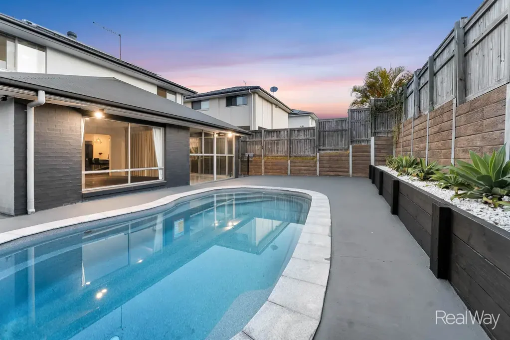 Bellbird Park 4Kwarto Contemporary Family Entertainer in Prime Location