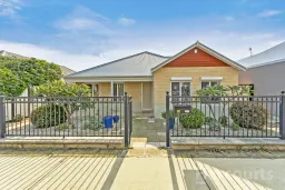 40 Gaudi Way, Clarkson