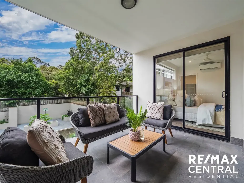 Level 2/16 Le Grand Street, Macgregor, QLD 4109