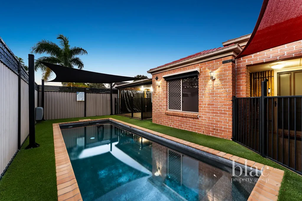 Murrumba Downs 4कमरा Huge Covered Deck & Magnesium Pool, Built for Entertaining
