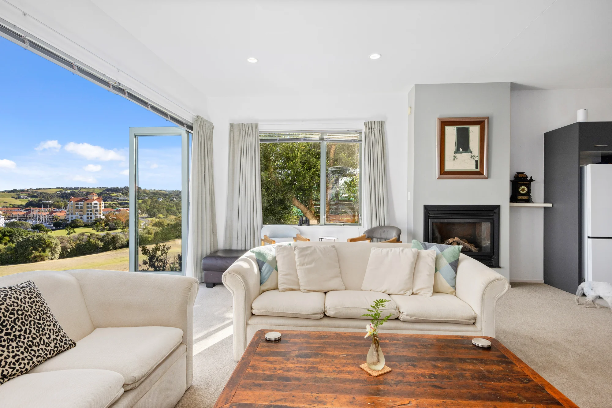 Gulf Harbour 3 Slaapkamer Stunning Views & Spacious -Amazing Value!