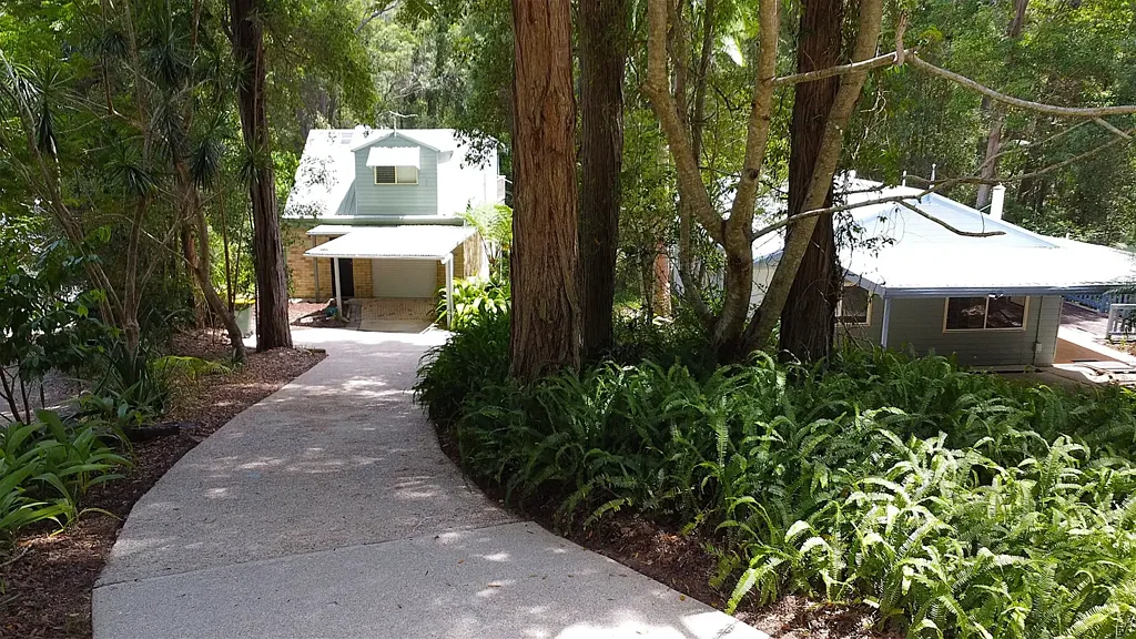 Doonan 3침실 Outstanding Dual Occupancy Opportunity
