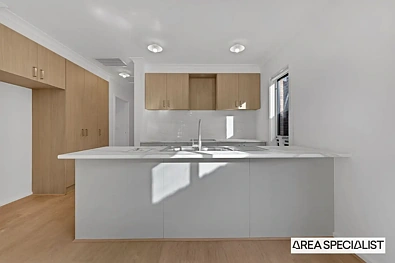 77 Burbidge Drive, Bacchus Marsh, VIC 3340, 4房, 2浴, House