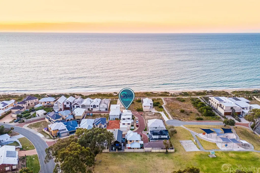 Silver Sands 3कमरा North & West ocean views, beachside living & exceptional dual-living flexibility