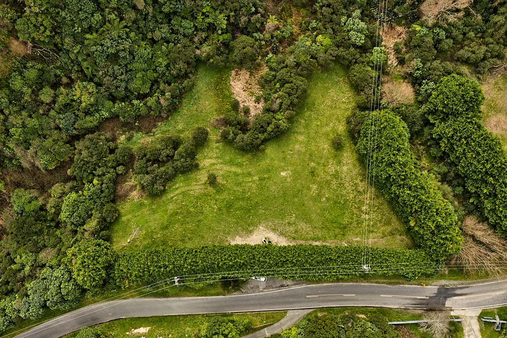 Pukerua Bay  MAXIMISE THE POTENTIAL - BEO $395K