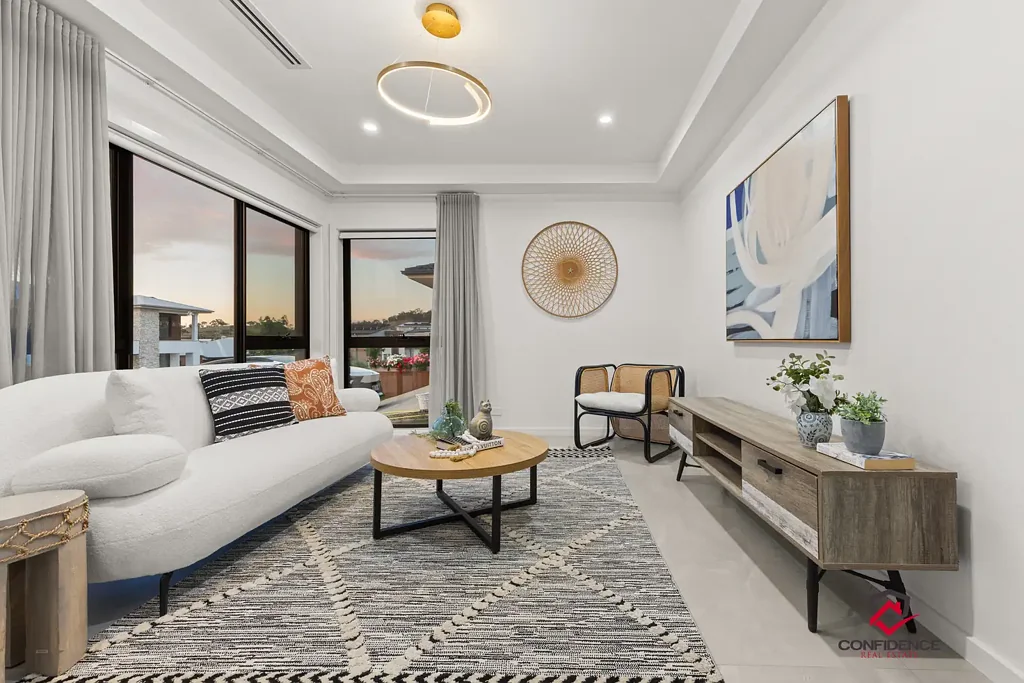 Whitlam 4침실 Investors delight!