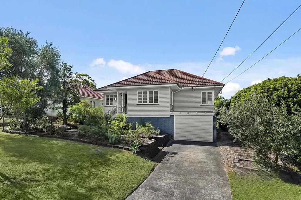 64 Sydney Avenue, Camp Hill, QLD 4152