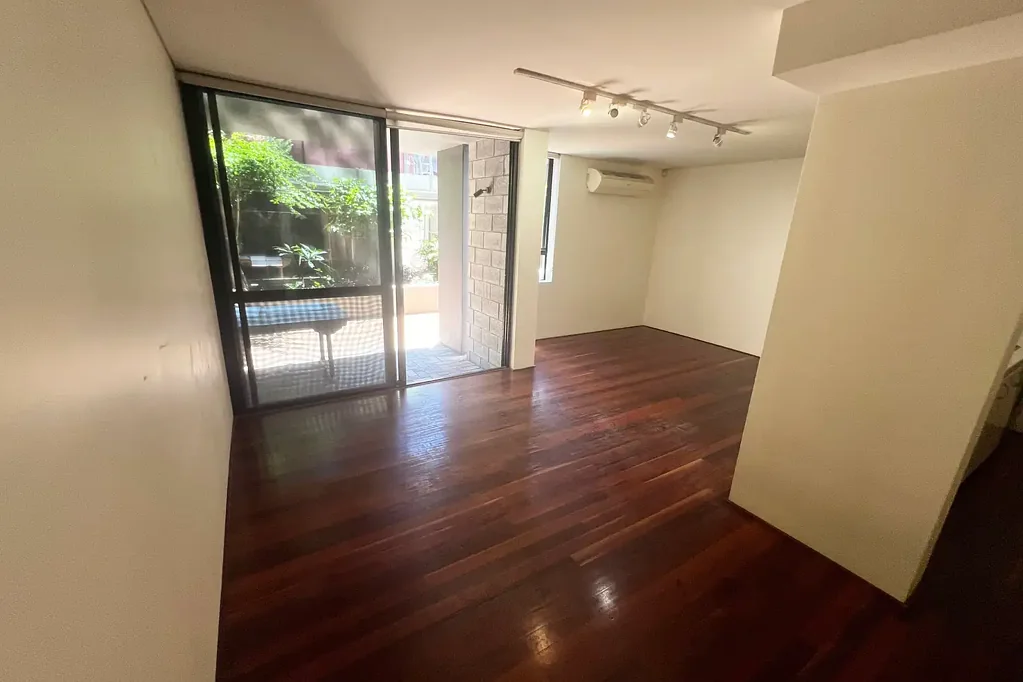Two bedroom, split level apartment in the trendy suburb of Redfern