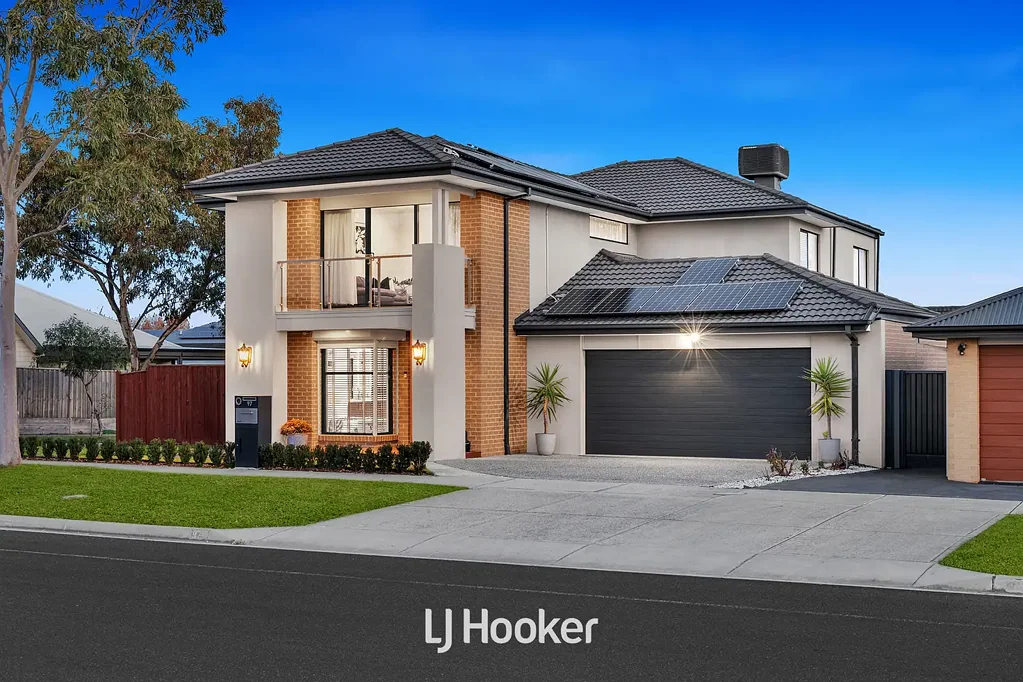 Cranbourne West 5غرفة نوم Modern Family Luxury with Five Bedrooms, Multiple Living Zones & Exceptional Space