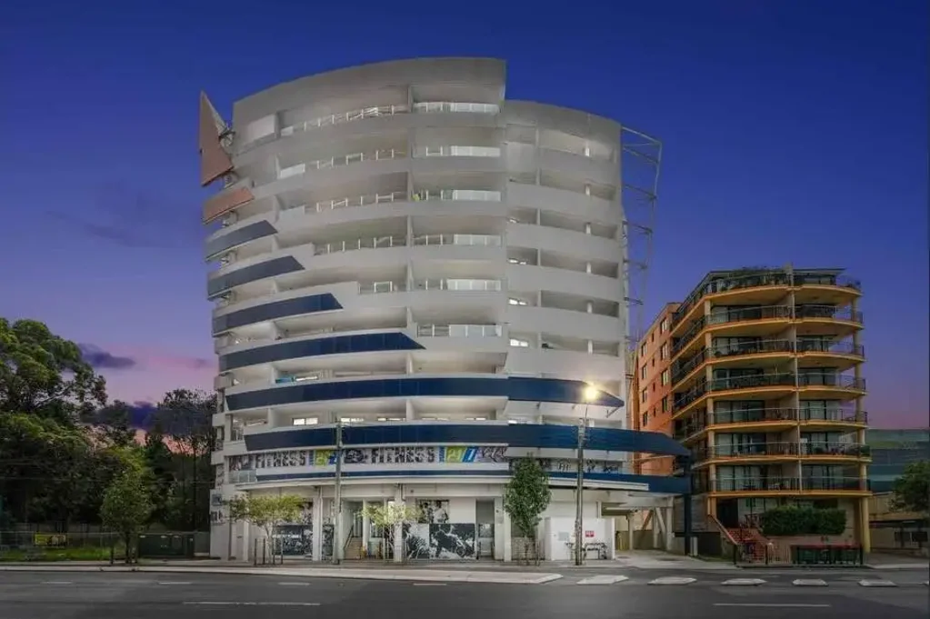 Bankstown 2Habitaciones Modern 2 Bedroom Apartment – Plus Study