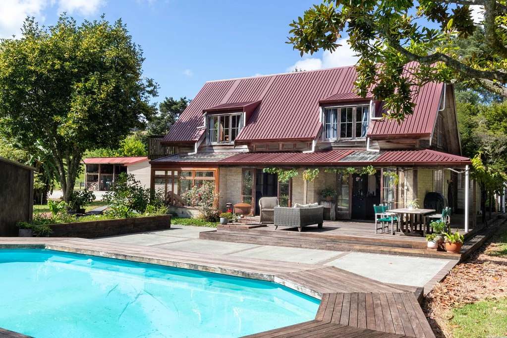Kaeo Stunning mudbrick farmhouse lifestyle