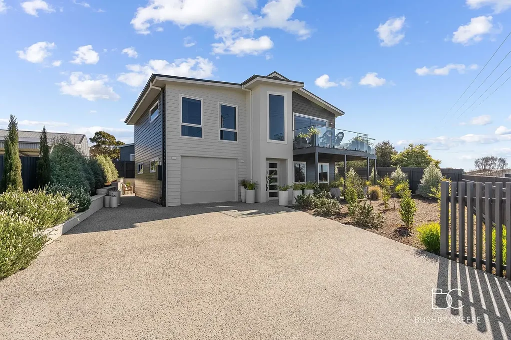 Bridport 3ਬੈੱਡਰੂਮ Luxury Coastal Living with Panoramic Ocean Views