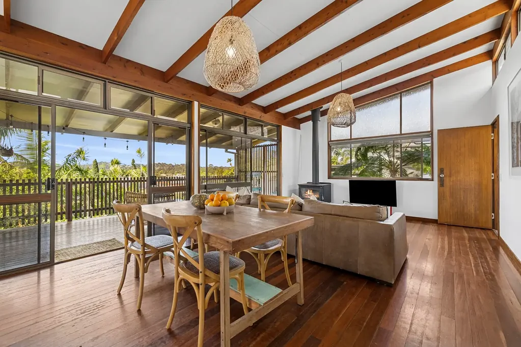 Currumbin Waters family home with Raked Cathedral Ceilings