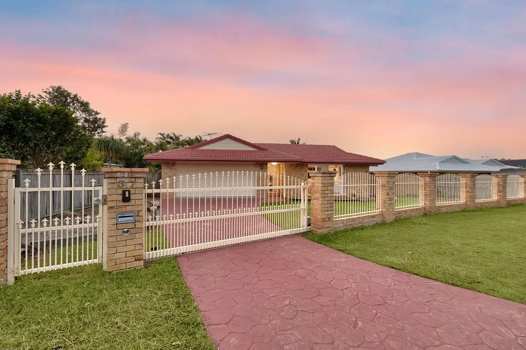 37 Shelduck Place, Calamvale, QLD 4116