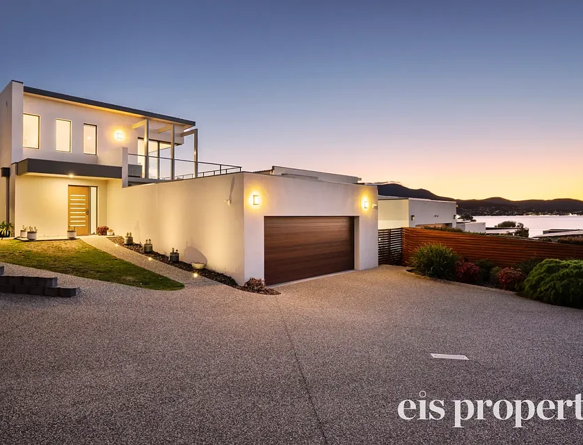 2/11 Pandora Court, Tranmere, TAS 7018, 3房, 2浴, 城市屋