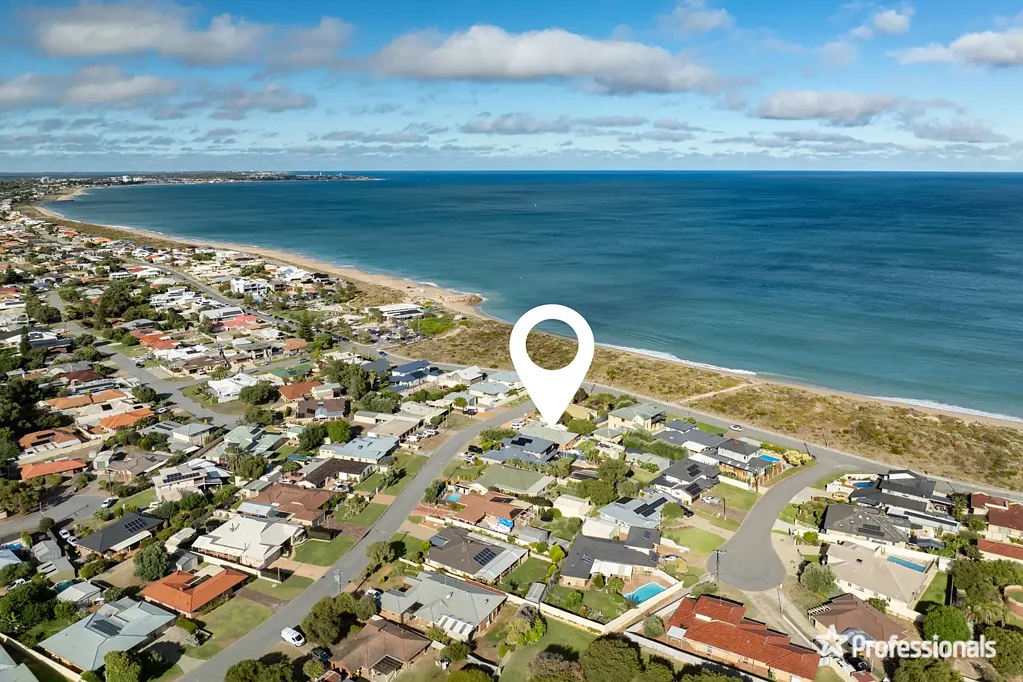 2 Jannali Way, San Remo, WA 6210