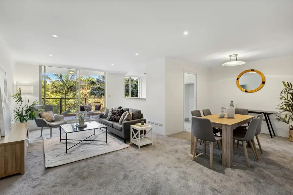 Serene chic apartment in Mirvac's renowned 'Shoremark' complex