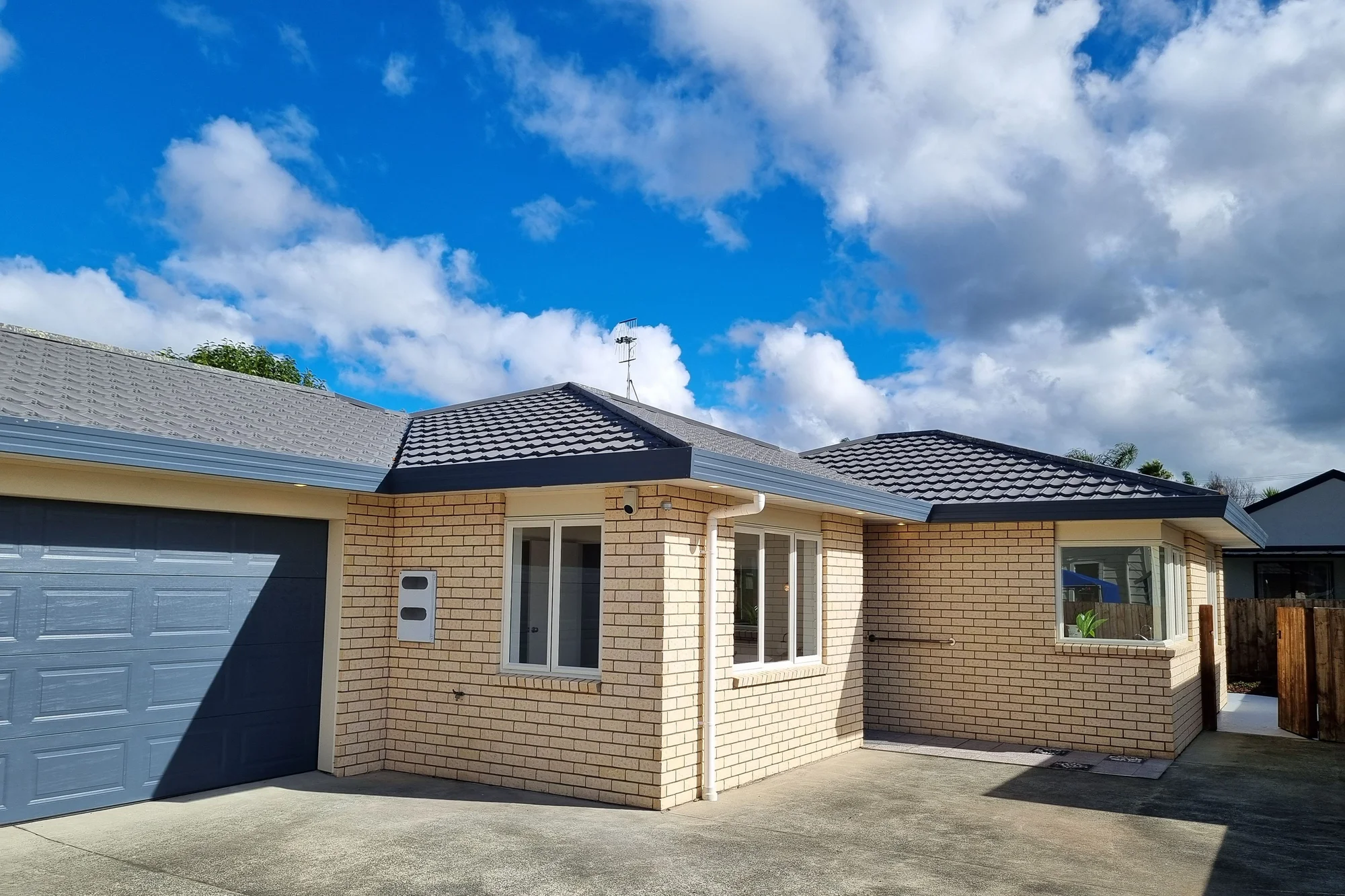 Kensington 2Kwarto Designed for Comfort - Sunny and Central
