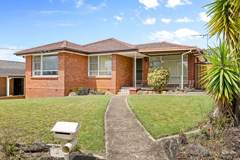 8 Grantham Road, Seven Hills, NSW 2147