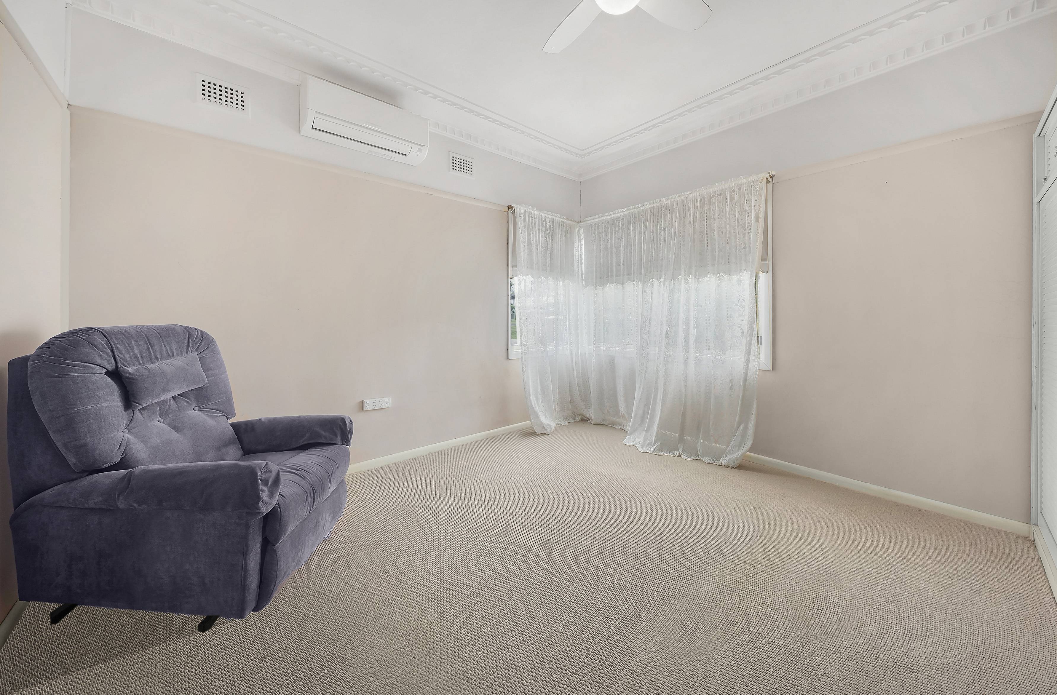 11 GREVILLEA RD, CHESTER HILL NSW 2162, 0 rūma, 0 rūma horoi, House