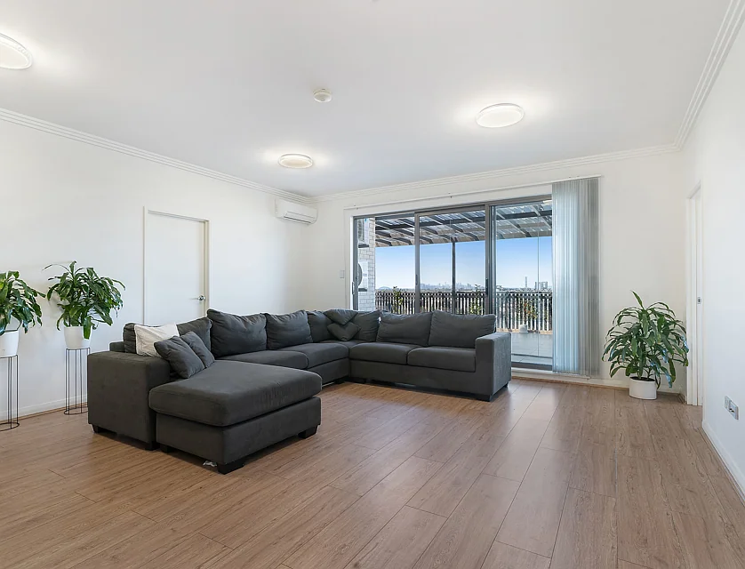 503D/81-86 Courallie Avenue, Homebush West, Inner West, 4 phòng ngủ, 2 phòng tắm, Apartment