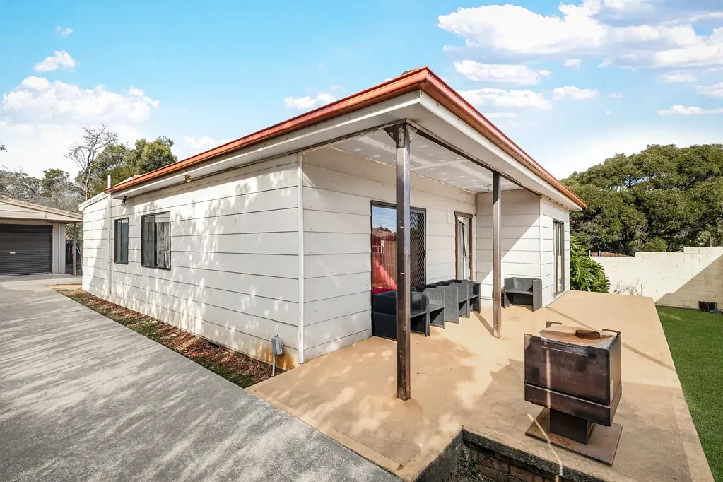 Kingswood 3 Bedroom TWO MU1/B4 SITES! -TOTAL 1303sqm & 42.199m Frontage