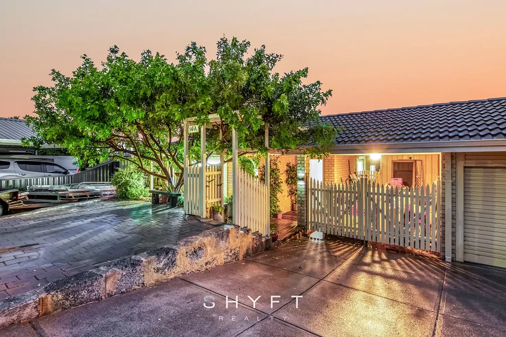 16A Rockett Vale, Padbury, WA 6025