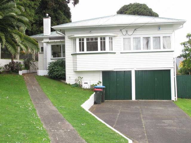 5 Marie Avenue, Hillsborough, Auckland, 5部屋, 1バスルーム