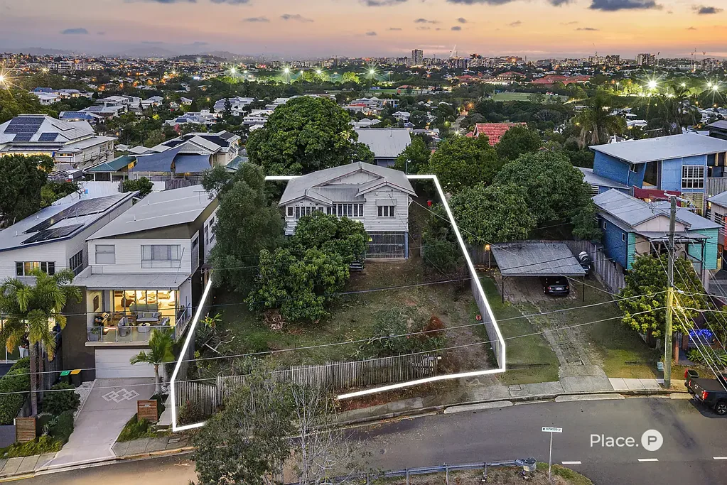 Norman Park 2房 山坡双地块 810sqm优质地 LMR2分区灵活开发 北部东部天际线景观 学区房 步行生活圈 On Top of the Hill, 810m2 Dream Home Site or Development Site