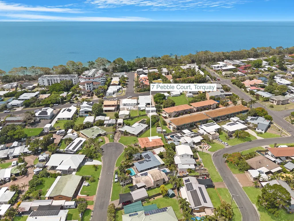 7 Pebble Court, Torquay, QLD 4655