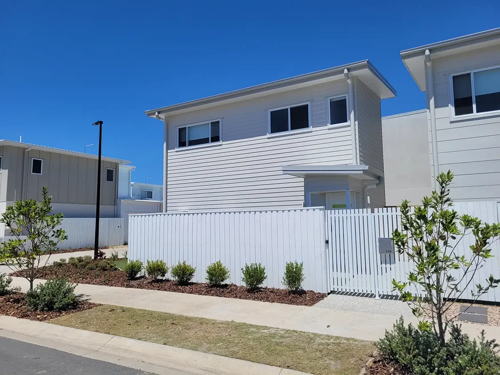 Stunning Studio Apartment - Brand New!