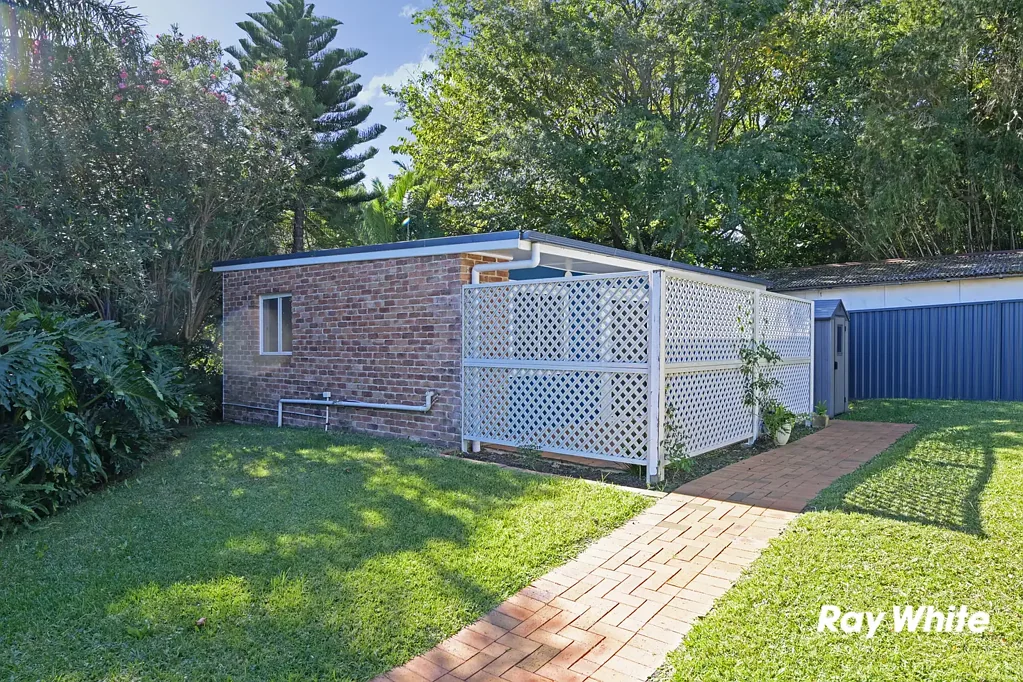 Modern one bed unit APPLY ONLINE BY ENTERING THIS LINK INTO YOUR BROWSER: t-app.com.au/rwb