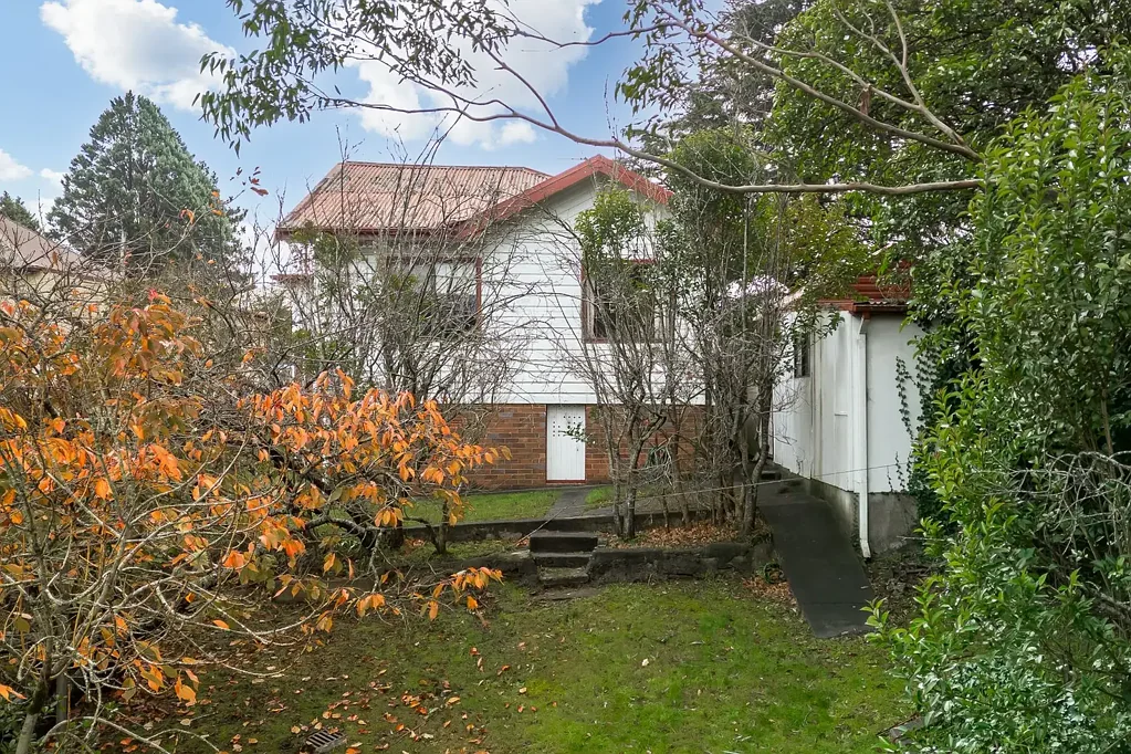 Katoomba 2 Bedroom Cute Charmer, Great Potential