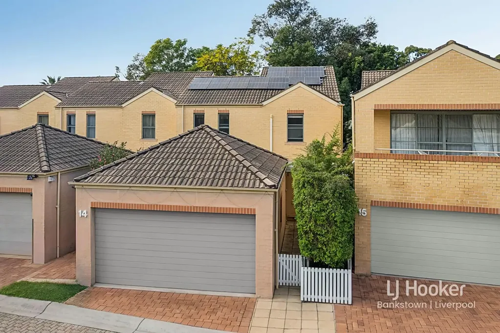 14/20 Continua Court, Wattle Grove, NSW 2173