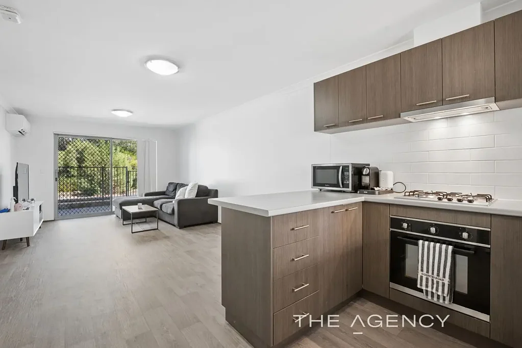 4/53 Gaebler Road, Hammond Park, WA 6164