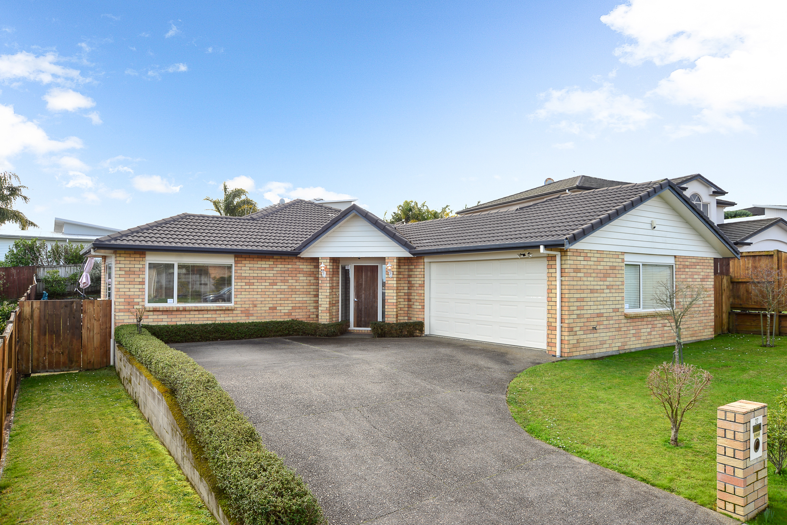 27 Heathfield Avenue, Huntington