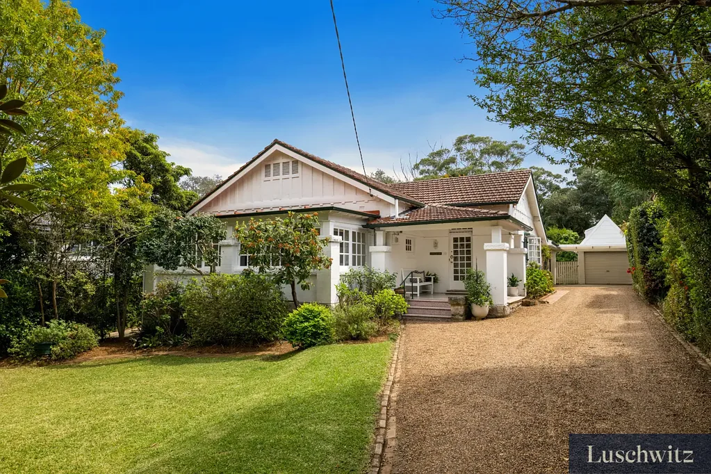 A Gem in the Heart of Gordon. The premier position is just a short stroll to shops and the station.