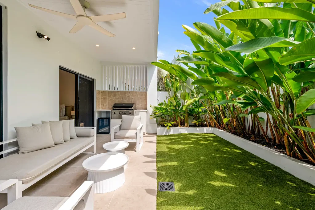 Bundall 3Kwarto Relaxed coastal living with effortless sophistication