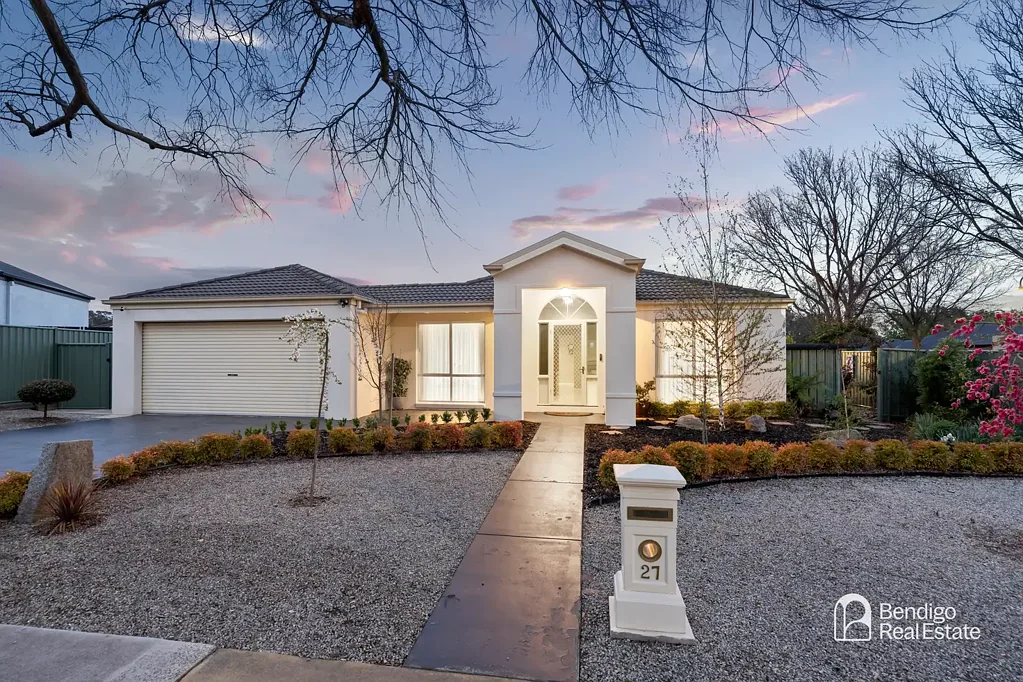 27 Brentwood Boulevard, Strathfieldsaye, VIC 3551