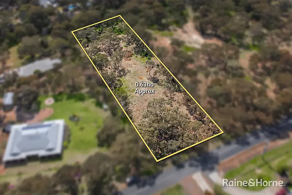 Sunbury Prime 6260sqm approx. land amongst the Gumtrees!