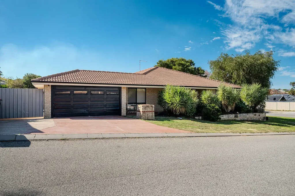 2 Twilight Circuit, Ridgewood, WA 6030